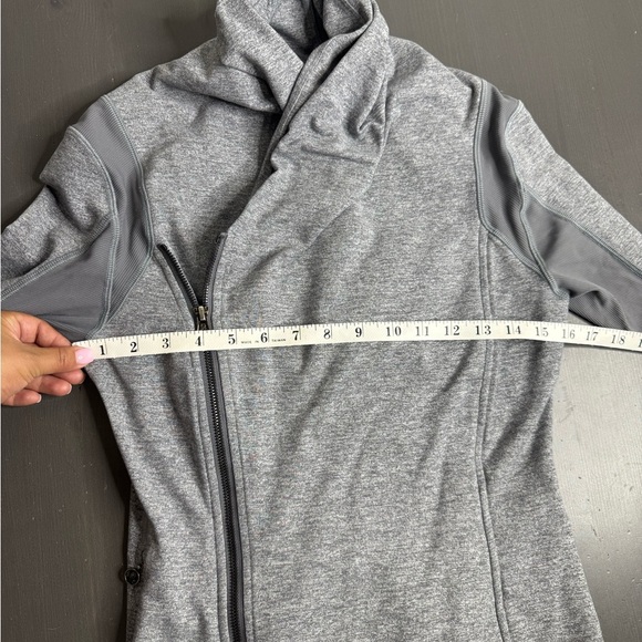 Lululemon Women’s Bhakti Yoga Jacket - Picture 7 of 9